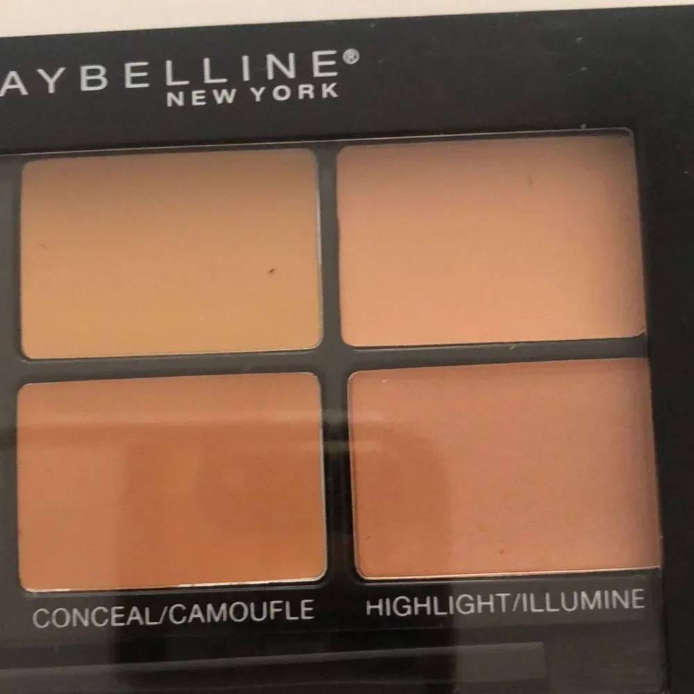 Maybelline Master Camo color correcting kit concealers in Medium200 new